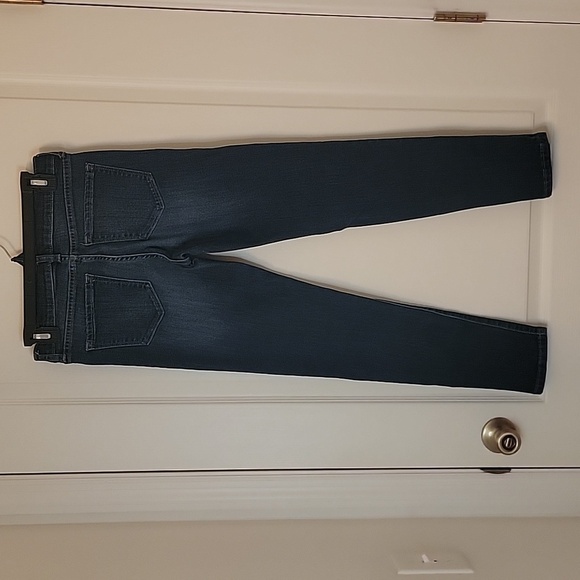 Banana Republic, Size 2 / 26, Skinny, Excellent Used Condition. - Picture 9 of 9